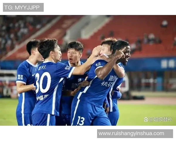 成都网球队以67分领跑冠军赛积分榜展现强劲实力