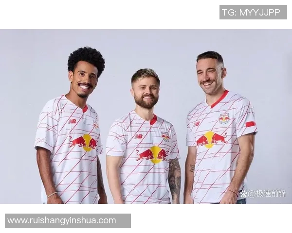 红牛足球明星最新阵容揭晓他们将如何征战新赛季的挑战 红牛足球明星最新阵容揭晓他们将如何征战新赛季的挑战